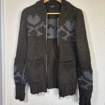 다크 그레이 니트 후드티 하트 해골 무늬