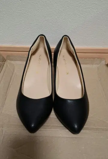 THE SHOP TK 블랙 펌프스