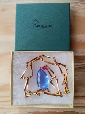 미사용 새상품 하울의 움직이는 성 공식 목걸이