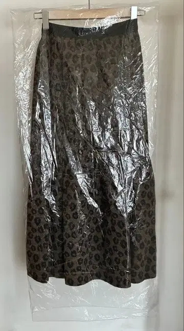[ 미사용 새상품 ] FENNEL 레오파드 울 롱 스커트