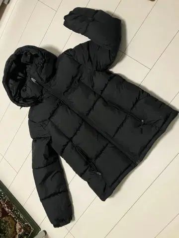 다운 자켓 블랙 M 사이즈