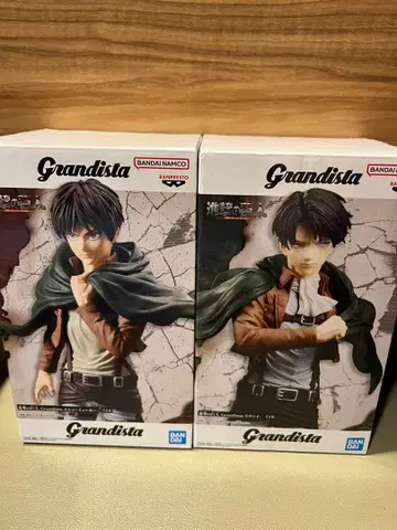 진격의 거인 리바이 피규어 2체 세트