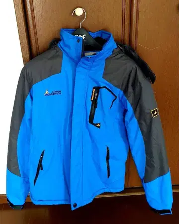 앙코르&보로아 후드 부착 아웃도어 자켓