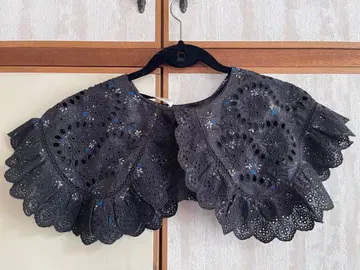 Sea New York 꽃무늬 자수 프릴 탈부착 카라