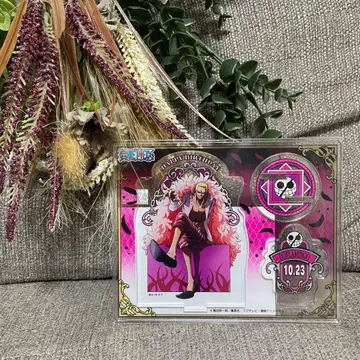 원피스 벌스데이 아크릴 스탠드 돈키호테 플라밍고