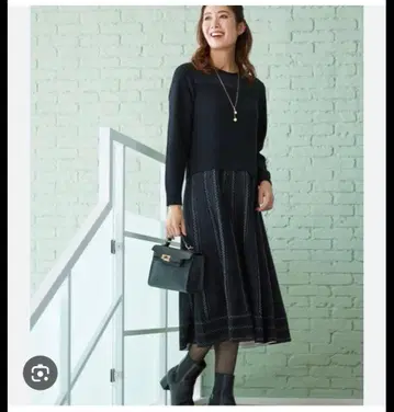 리플렉트 자카드 니트 원피스