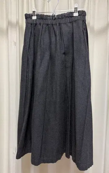 쿠보산마데 겨울 턱 스커트 (그레이)