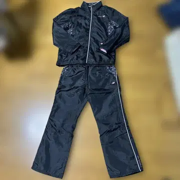 새상품급 뉴발란스 울트라 웜 상하의 보아 윈드브레이커 L 사이즈