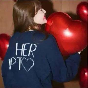 Share The Love Knit Top herlipto