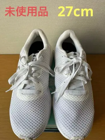 미사용품 언더아머 스니커즈 화이트 27.0cm