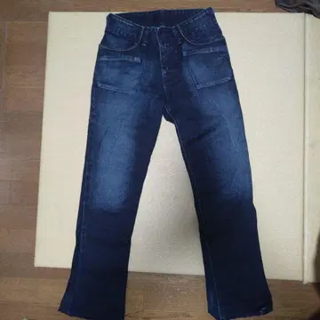 Levi's 다크 블루 스트레이트 데님 29인치