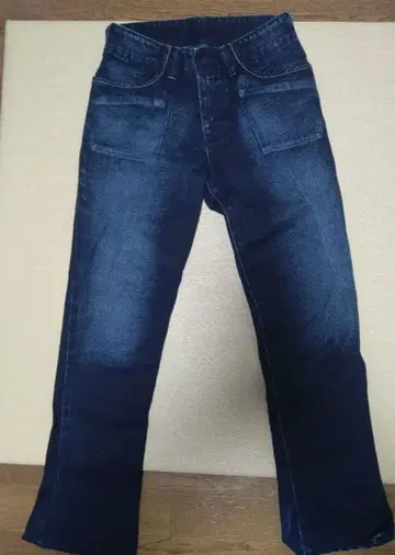 Levi's 다크 블루 스트레이트 데님 29인치