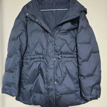 후드 부착 다운 자켓 블랙