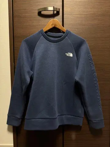 THE NORTH FACE 네이비 맨투맨