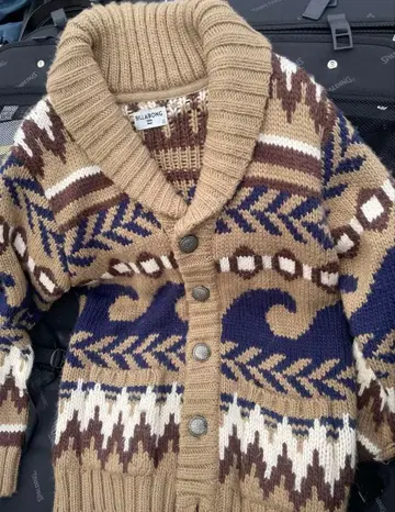 [ 가격 인하 ] 코위찬 니트 스웨터 BILLBONG