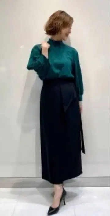 Theory luxe 띠어리 럭스*랩 스커트*블랙*이번 시즌 가을/겨울