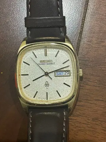 SEIKO GRAND QUARTZ 손목시계