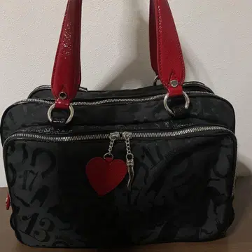 개점 세일 레어품 새상품급 모스키노 가죽 x 로고 핸드백