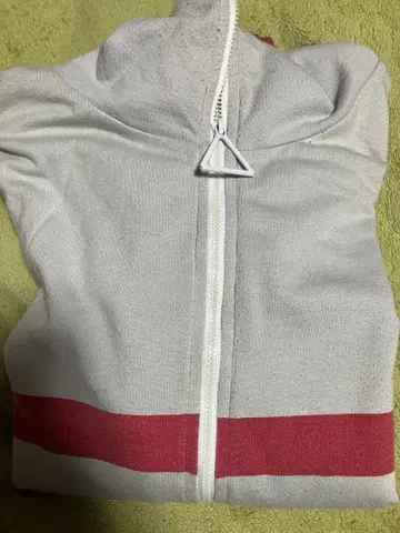 니시키노 마키 후드티