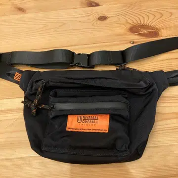 UNIVERSAL OVERALL SAC'S BAR 바디백 블랙