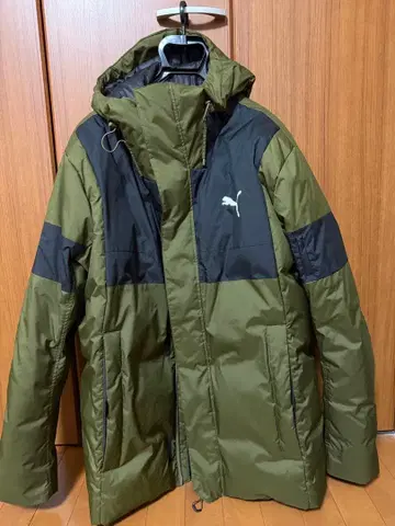 푸마 프로텍티브 다운 자켓 후드 부착 올리브 그린