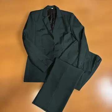 새상품급 다크 그린 캐주얼 수트 세트