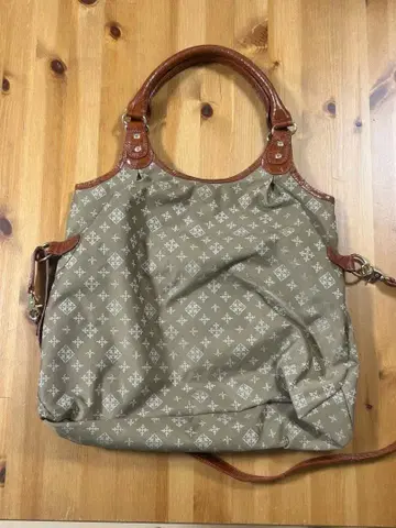 russet 베이지 숄더백