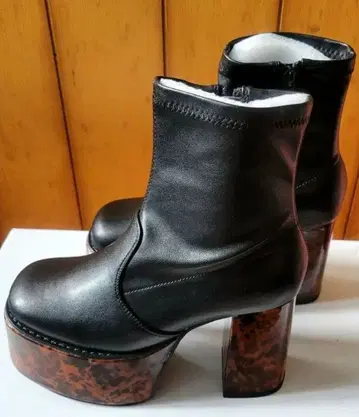 YOSUKE 통굽 숏부츠 (블랙 콤비) S사이즈 22.0 22.5