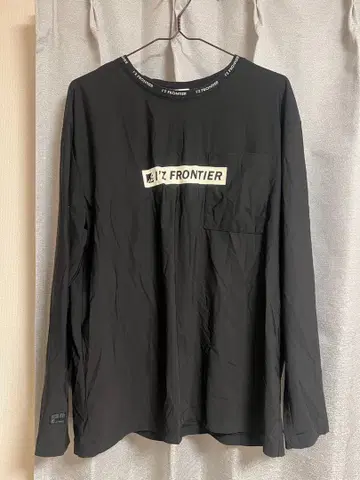 IZ FRONTIER 블랙 긴팔 티셔츠 L 사이즈