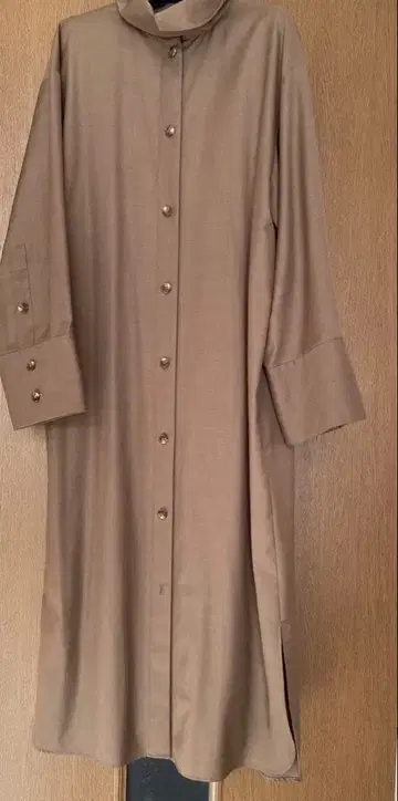 어도어 셔츠 블라우스 브라운