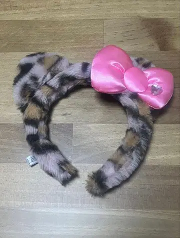 USJ 키티 머리띠 레오파드 무늬 핑크 리본
