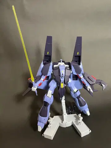 건담 프라모델 완성품 멧사라