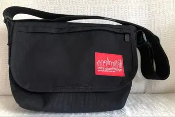 Manhattan Portage 숄더백 블랙 NY 프린트 디자인