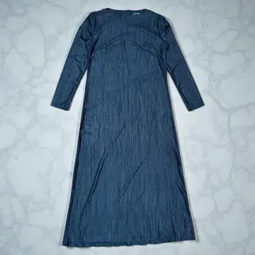 시크한 롱 원피스 M 플리츠 가공풍 폴리에스테르 100% 긴팔