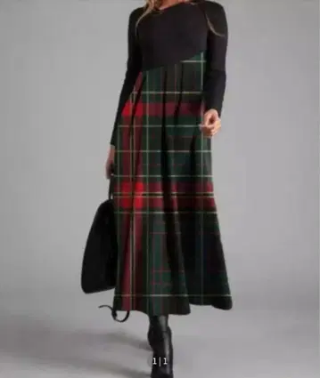 V넥 체크 무늬 스커트 원피스