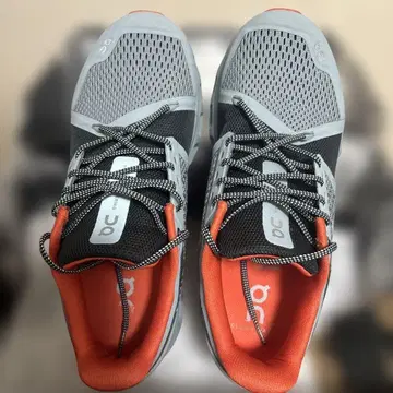 온(On) 온 클라우드 스트라토스 남성용 러닝화