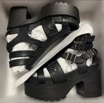 요스케 YOSUKE 통굽 샌들