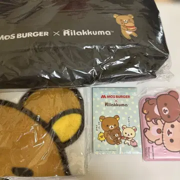 MOS BURGER x 리락쿠마 굿즈