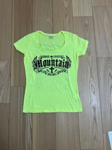 d.i.a 셔츠 네온 스컬 레어 헤이세이 갸루 y2k 정품 다이아