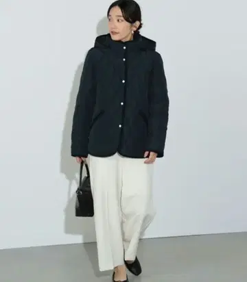 네이비 퀼팅 다운 자켓