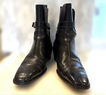 around the shoes 블랙 백 스트랩 부츠