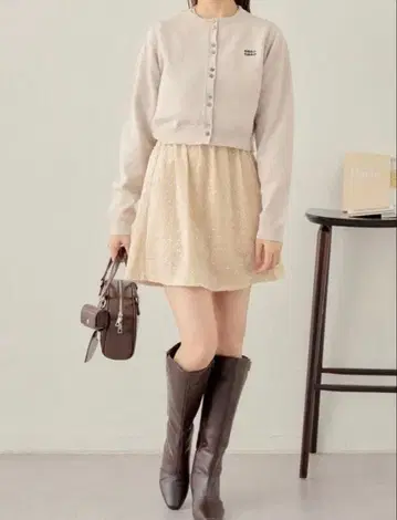 택 포함 새상품 치코 스팽글 장식 크림색 플레어 스커트