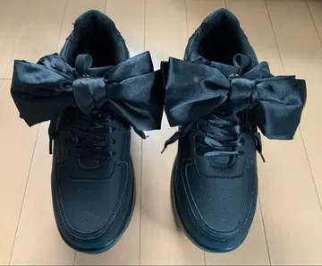 [익명] 새상품급 아베일 통굽 스니커즈 M 블랙 리본