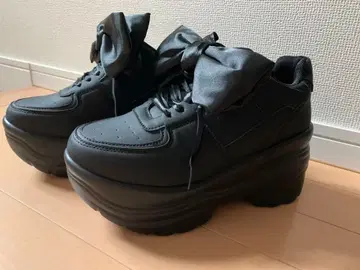 [익명] 새상품급 아베일 통굽 스니커즈 M 블랙 리본