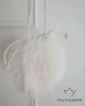 새상품 마이 클로젯 에코 퍼 숄더백 화이트 계열 현행 모델 25AW