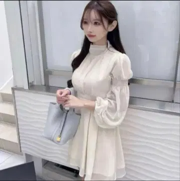 왕홍 한국 하이넥 쉬폰 원피스 아이보리