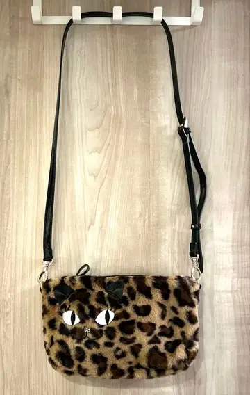 ANNA SUI 안나수이 숄더백 고양이 레오파드 TITI 시리즈