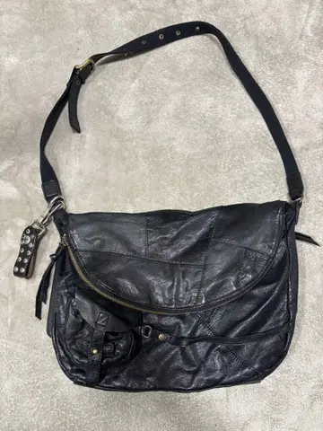 Y2K 아티산 가죽 숄더백