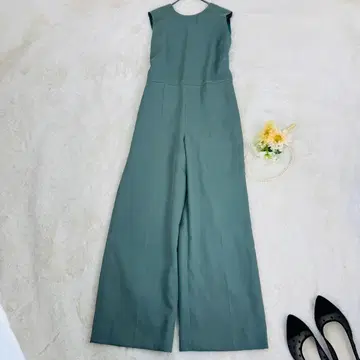 Mila Owen 백 V넥 올인원 살로펫 슬리브리스