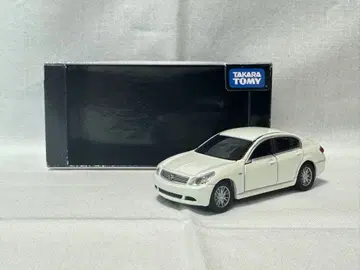 타카라토미 화이트 미니카